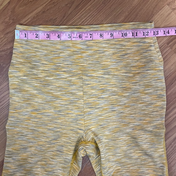 Outdoor Voices Flow Freeform 7/8 Leggings Sunset Yellow/Gray Workout Gym Medium - Picture 10 of 12
